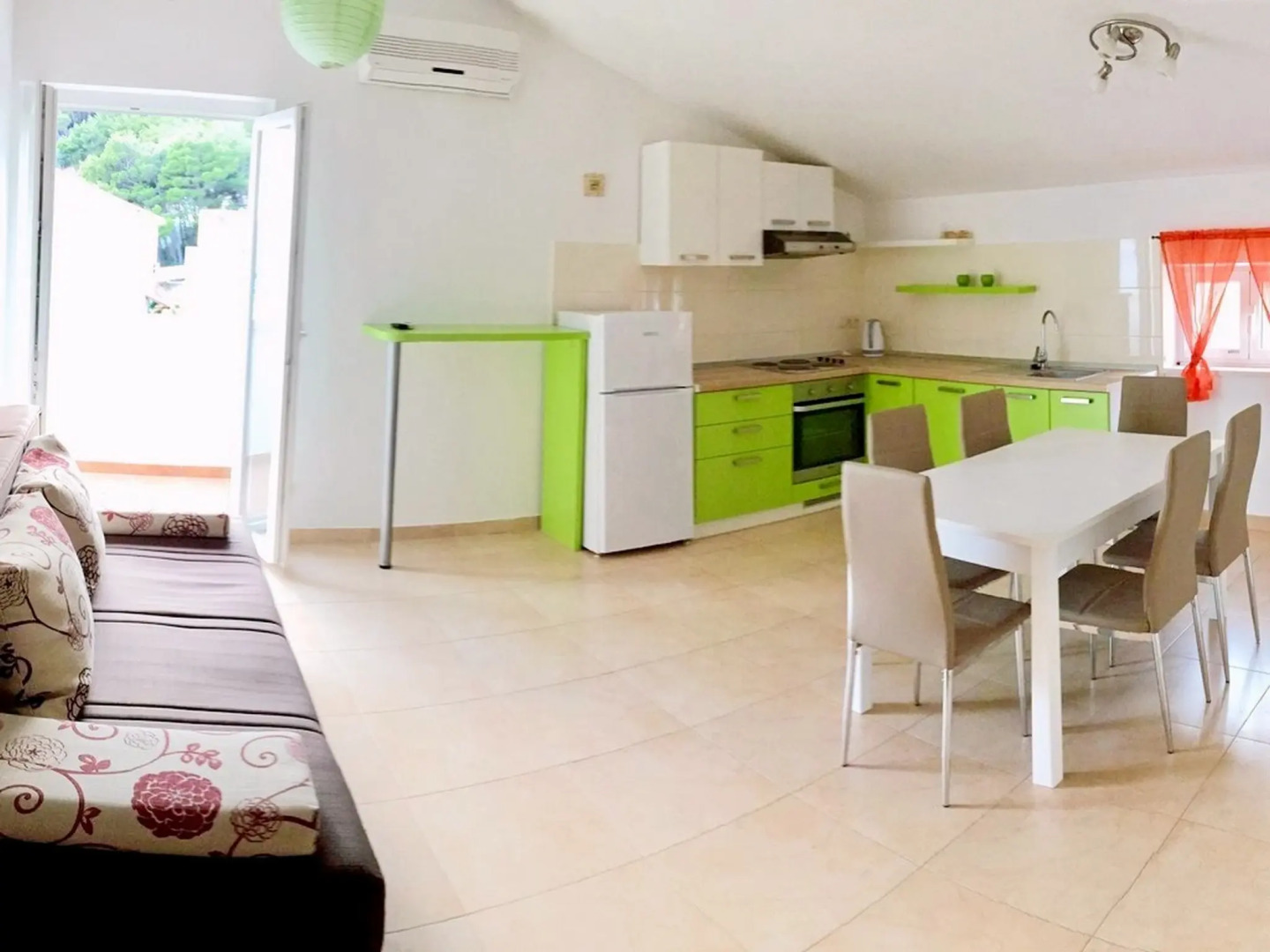 Apartments Iskra Duce