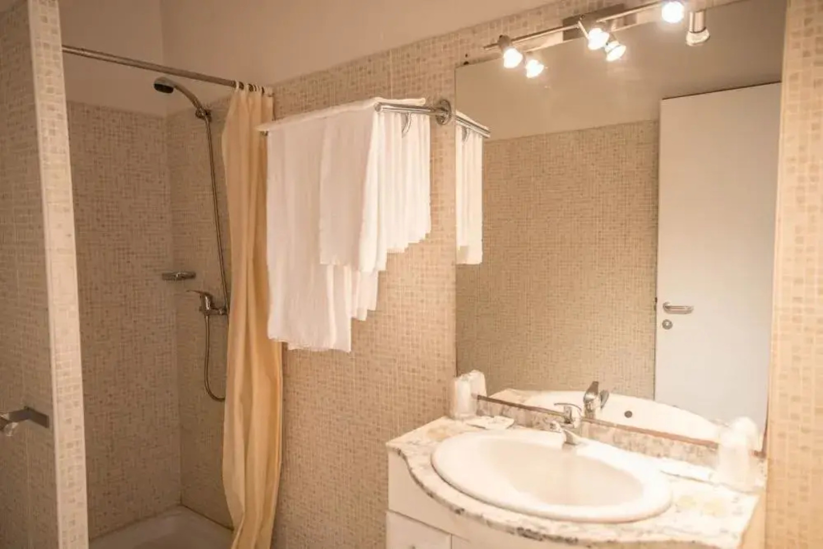 Residence Fiori Di Cala Rossa