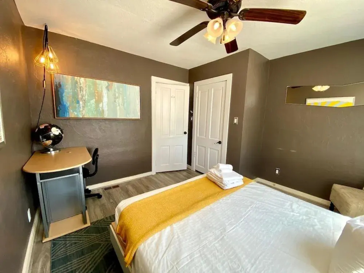 Adorable Bungalow Near Downtown Loveland!