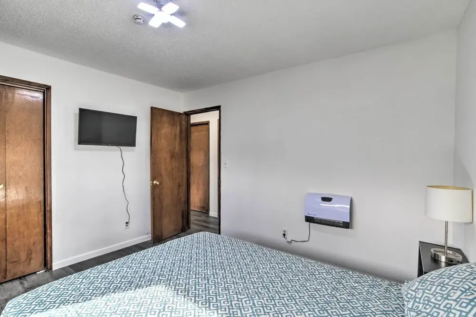 Alturas House w/ Large Front Yard!