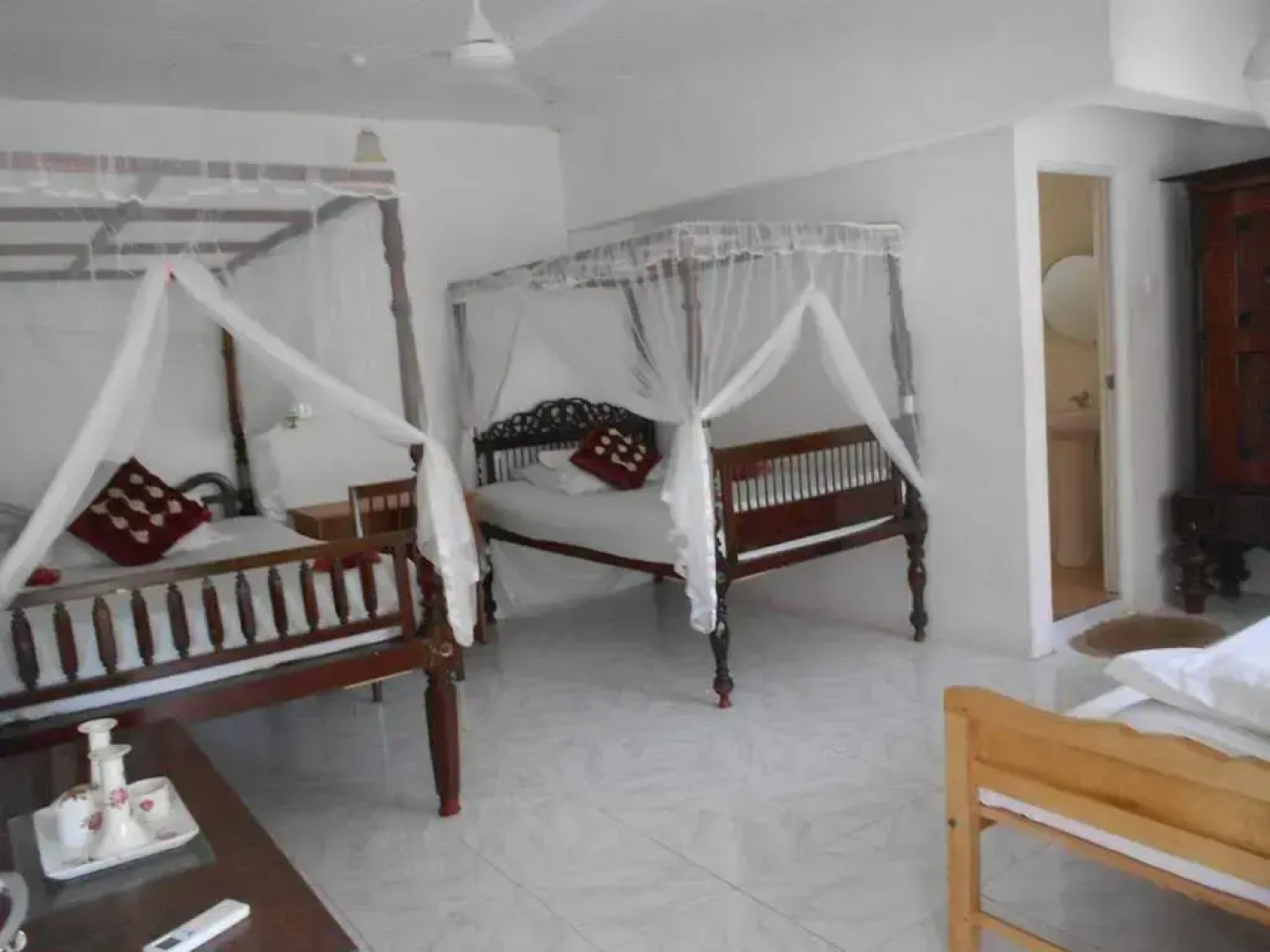 Mrs Wijenayake's Beach Haven Guest House