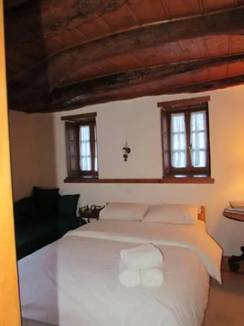 Traditional Rooms Ioannidis