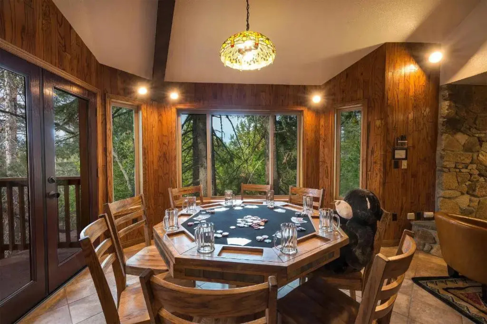 Four Seasons - 3br/4ba Holiday Home