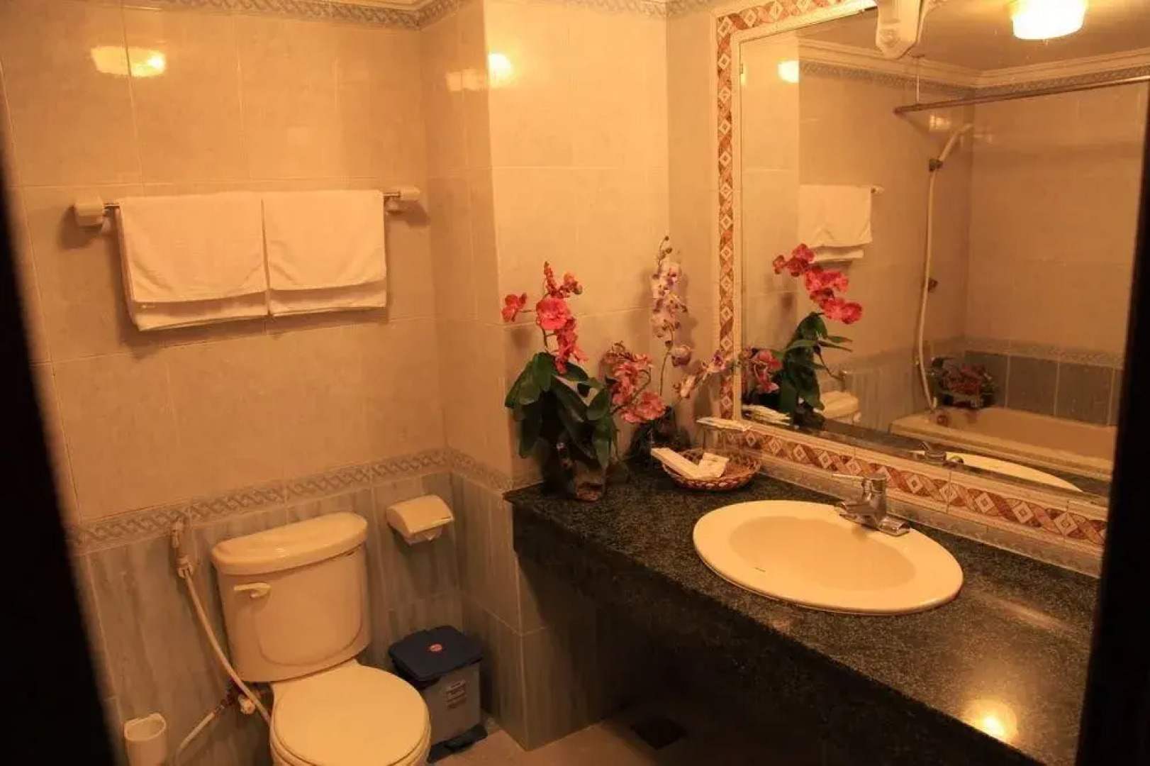 Cat Ba Princes Hotel