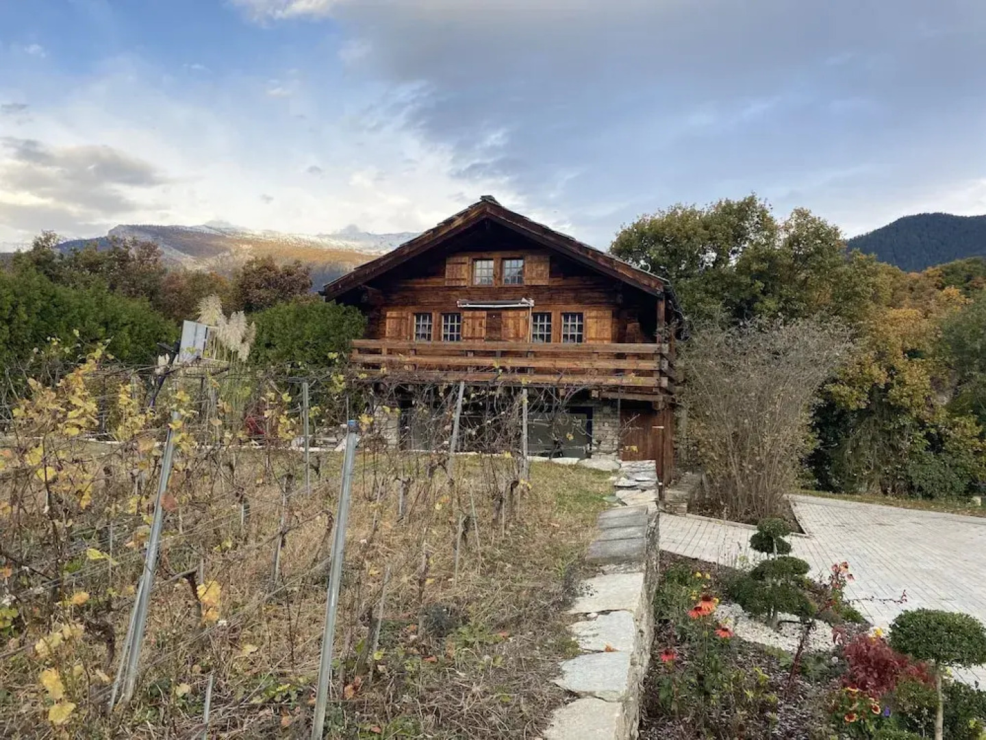 Lovely Cottage in Savièse