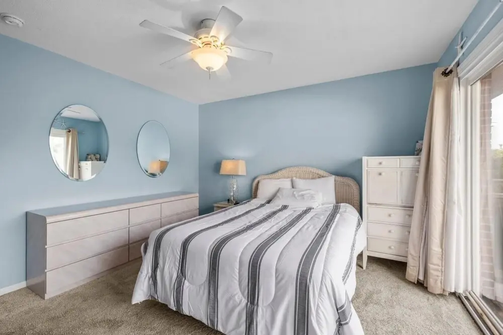 Sand Dollars & Sunshine 2 Bedroom Condo by Redawning
