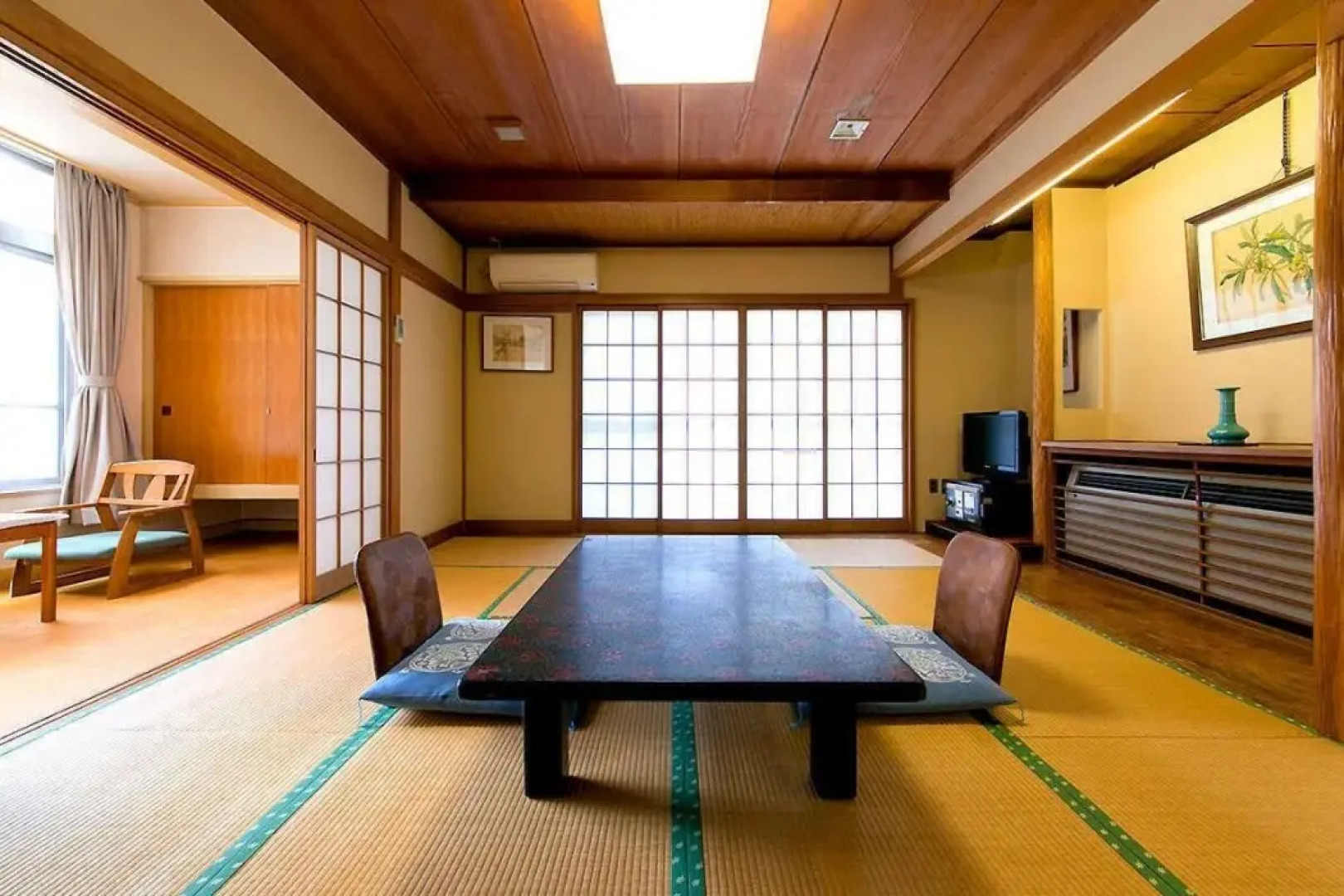 Komatsuya Hachinobou