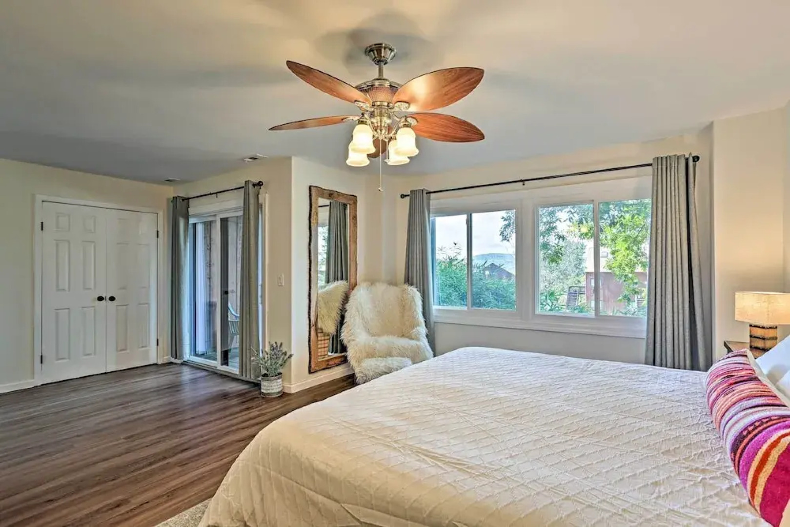 Vernon Condo w/ Deck, Near Appalachian Trail!