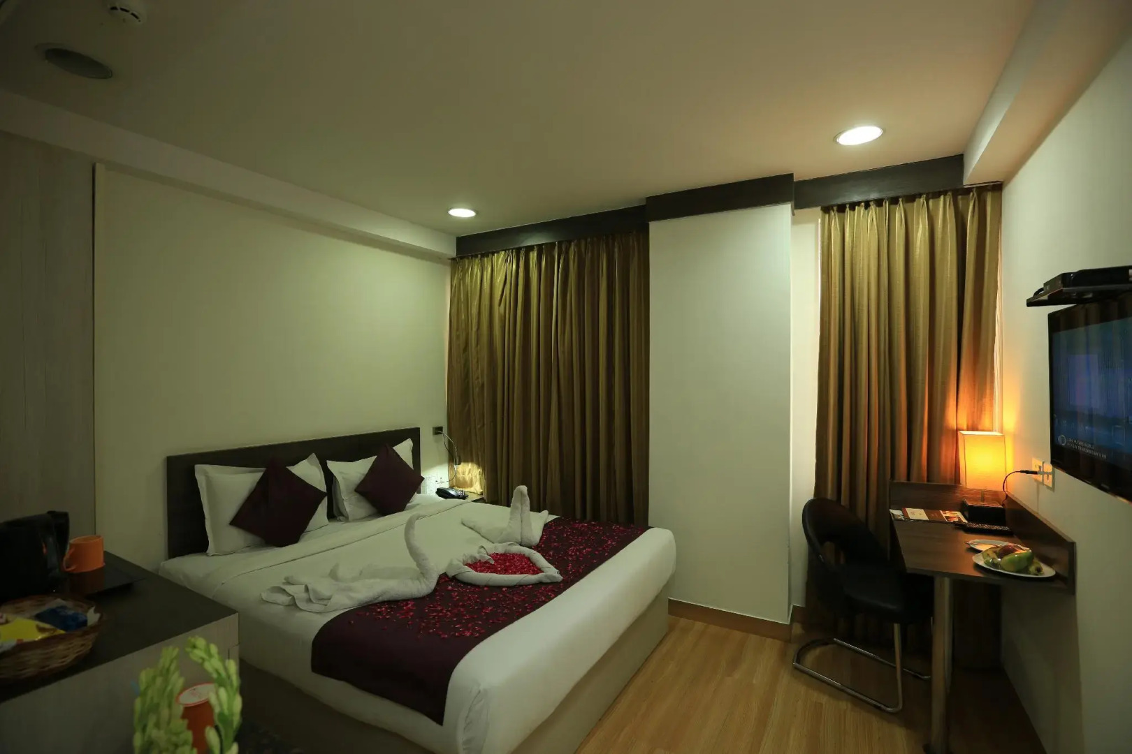 Hotel Hyphen Noida