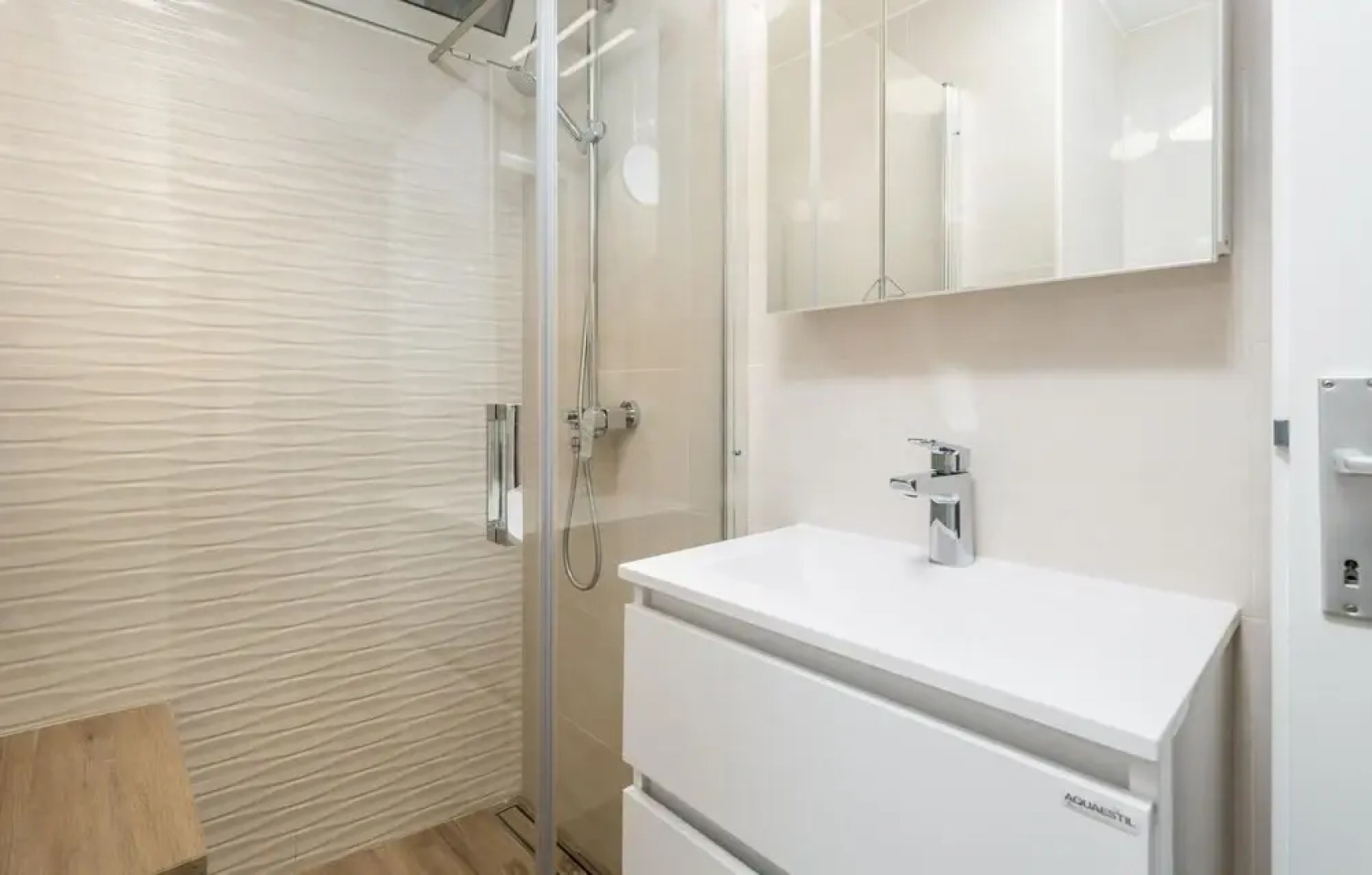 Stunning Home in Starigrad With 2 Bedrooms and Wifi