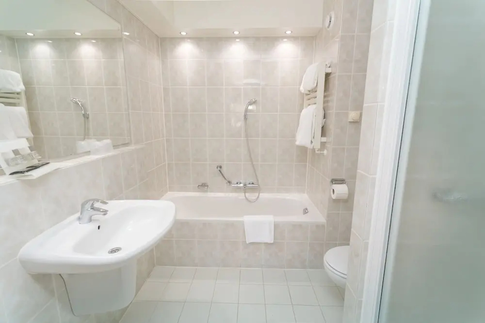 Van Der Valk Avifauna