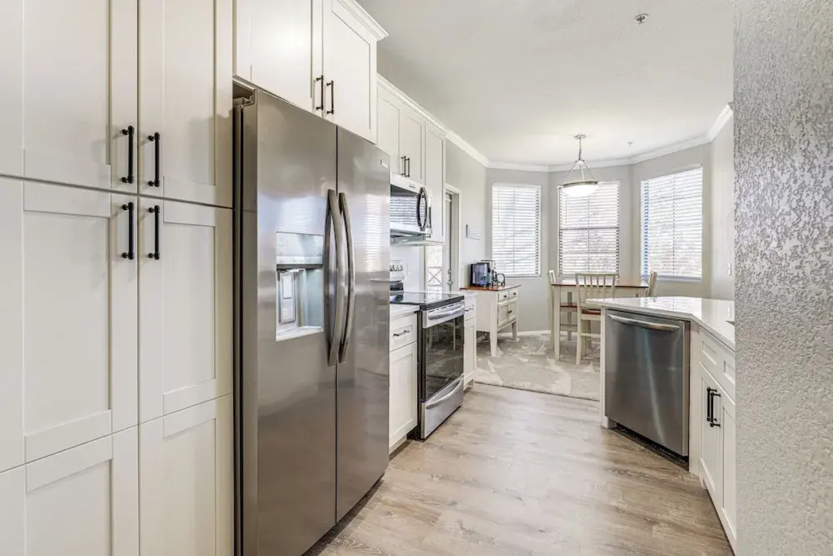 Near Spring Training: Mesa Condo w/ Pool Access!