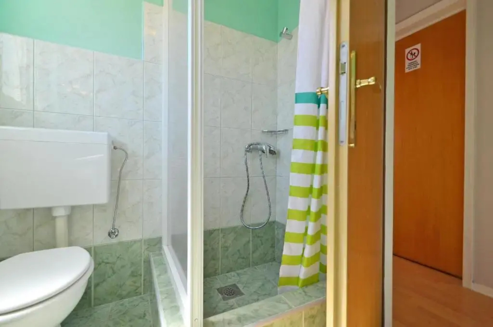 Riva1 Apartments and Rooms