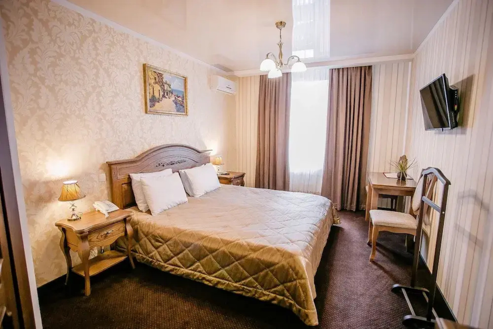 Отель «Аристократ»