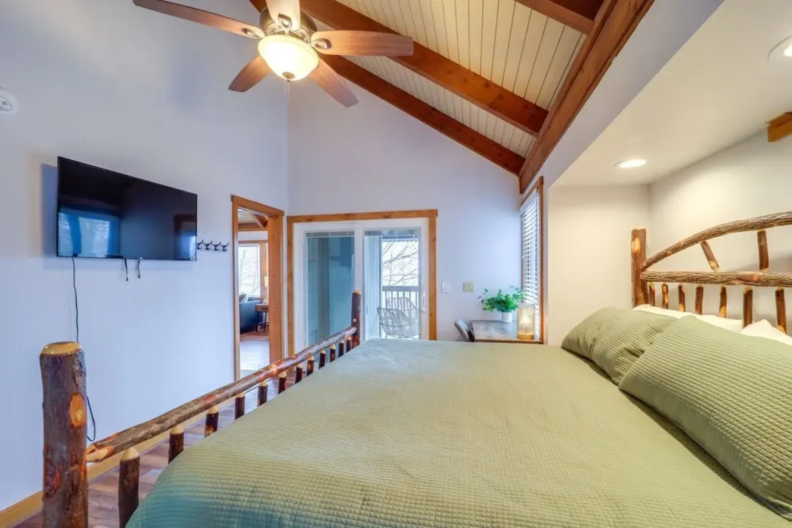 Sugar Mountain Chairlift View Home w/ Hot Tub!