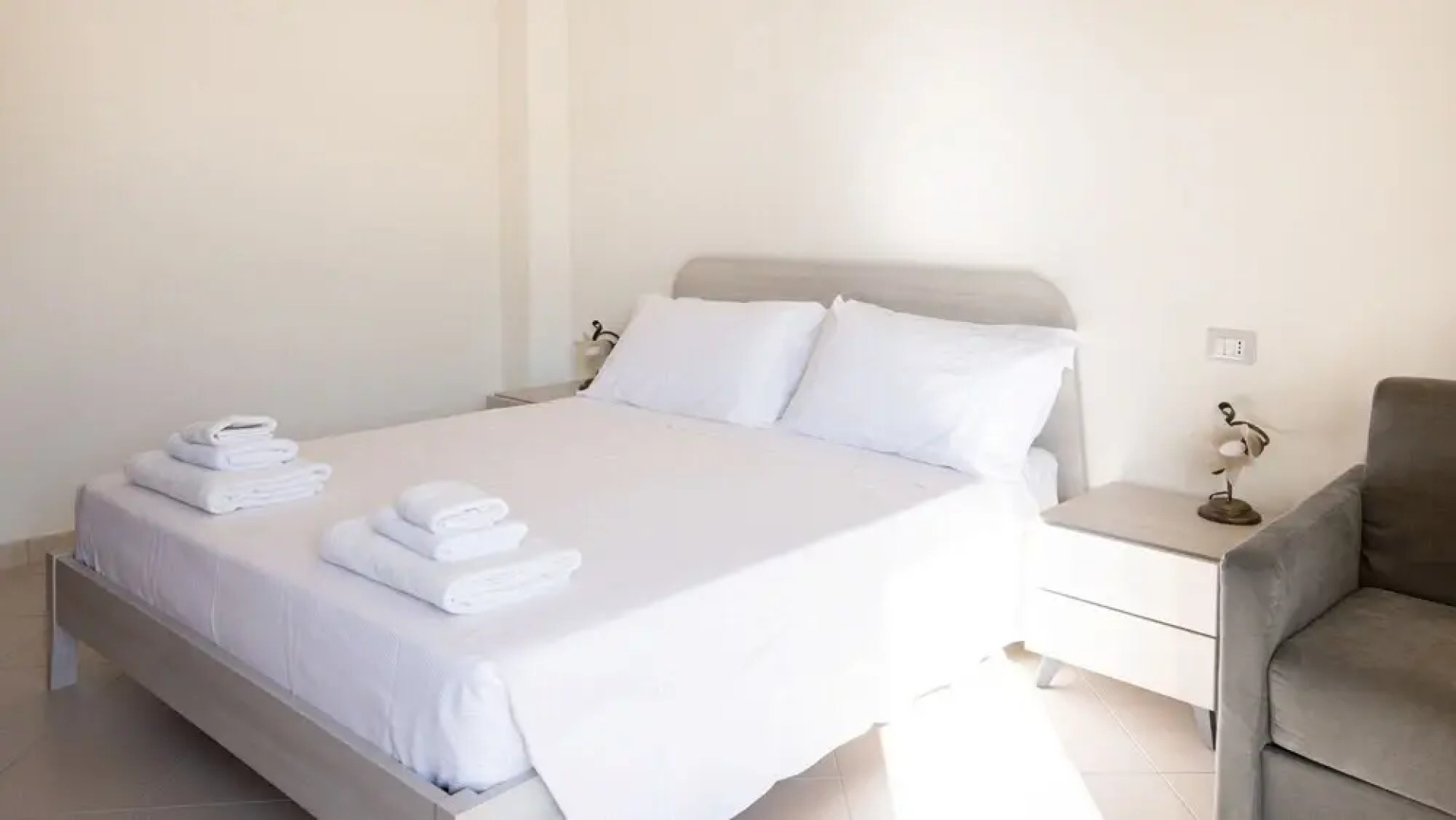 Welcomely - Vico Giordano Bruno 27