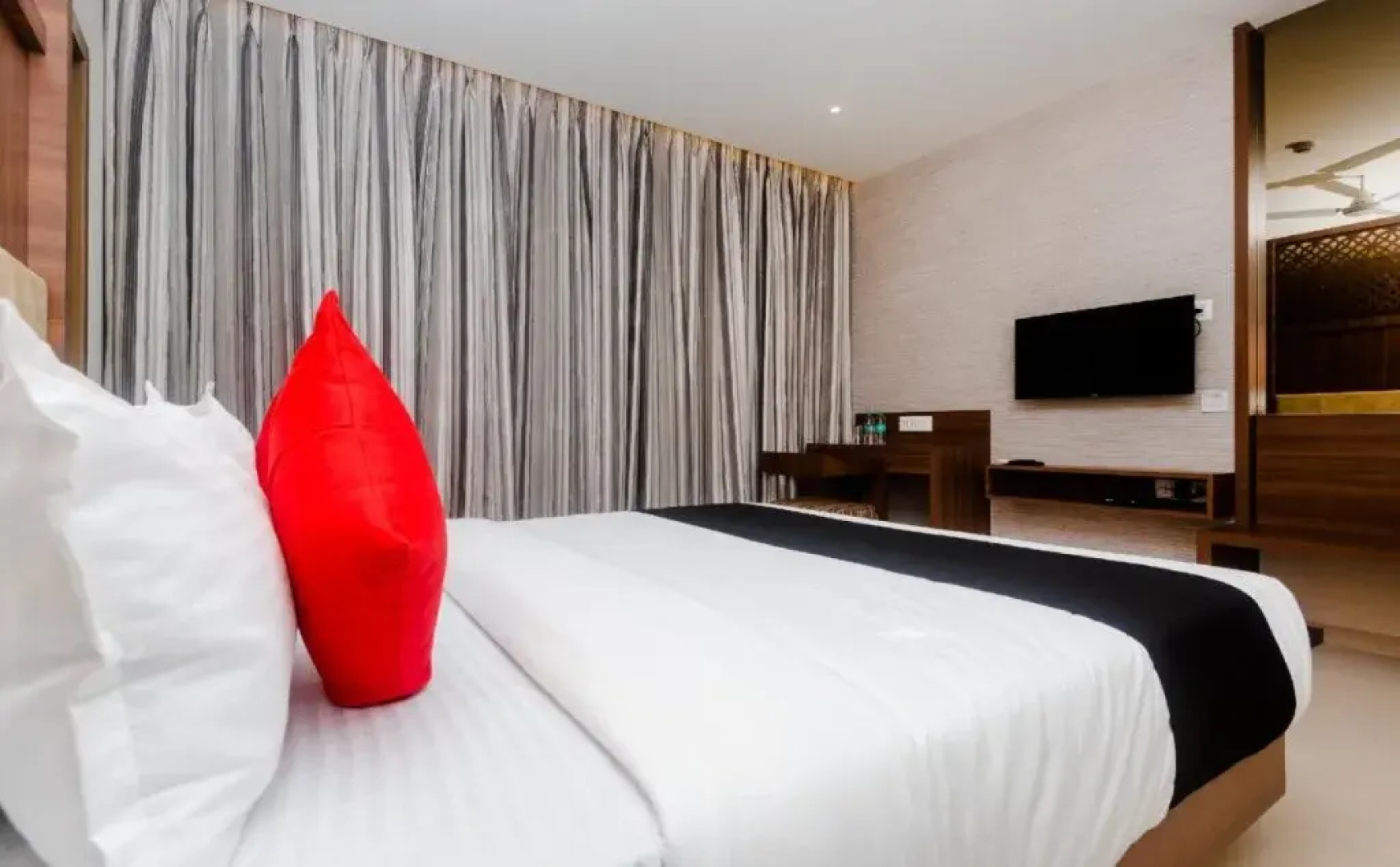 Hotel Mathoshree By OYO Rooms