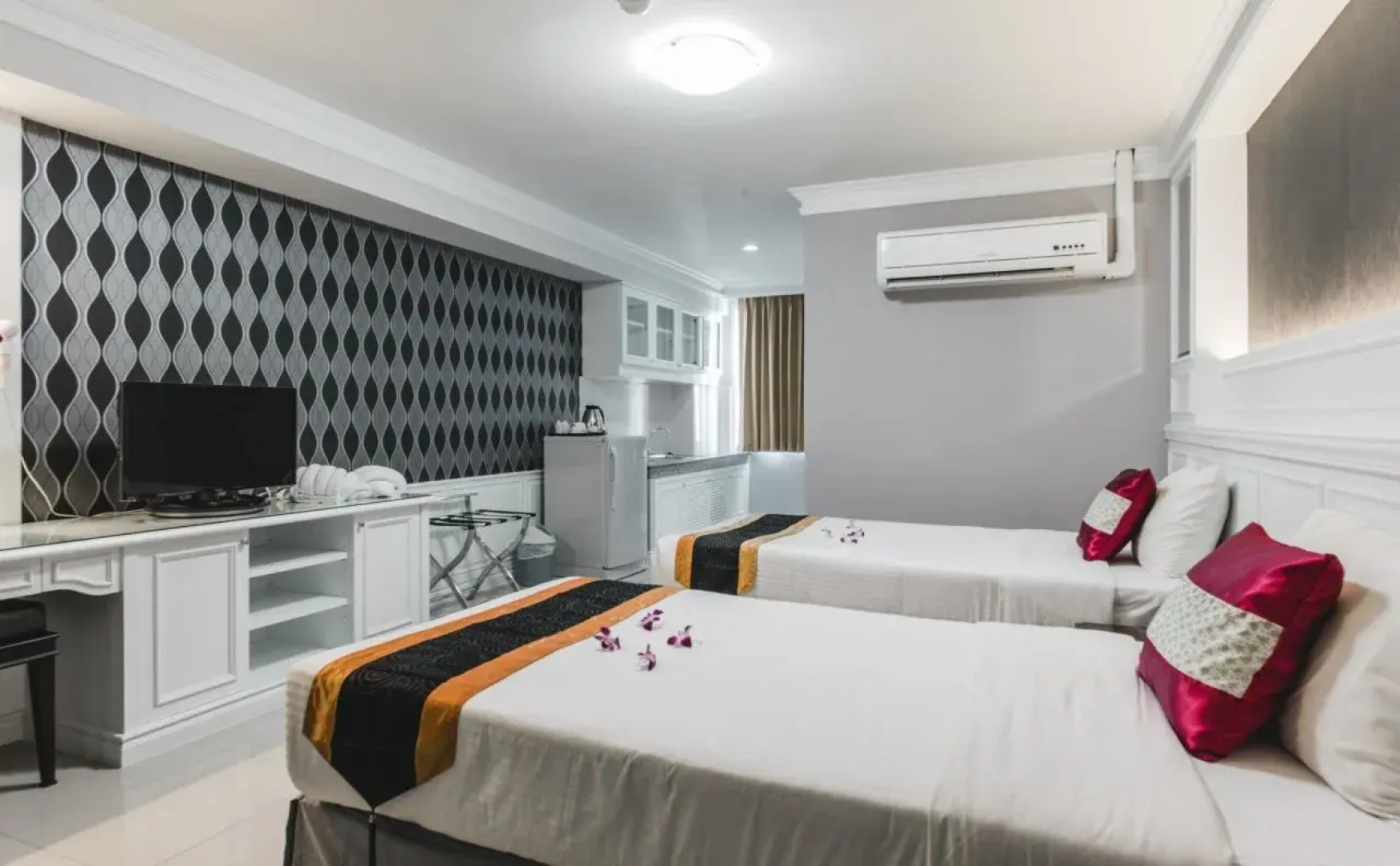 Convenient Park Bangkok Hotel