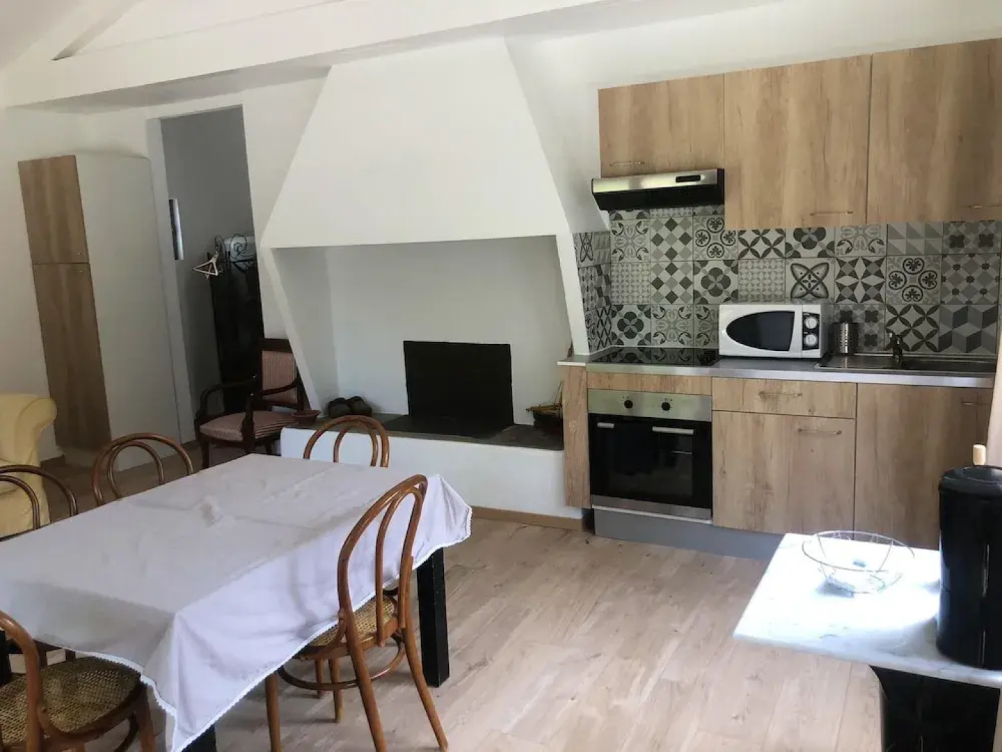 House With one Bedroom in Saint-gilles, With Shared Pool, Furnished Garden and Wifi