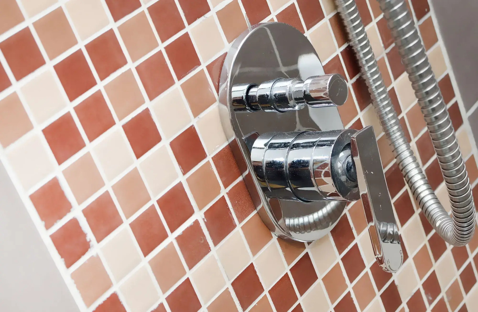 Holiday Villa Hotel & Suites