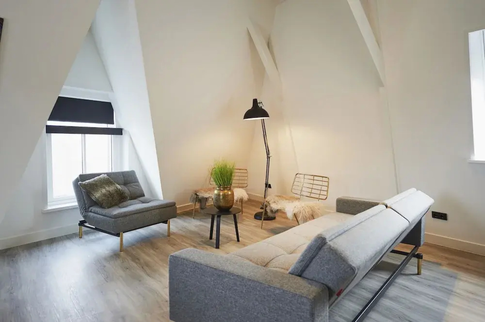 "DE BANK" - Hotel Apartments