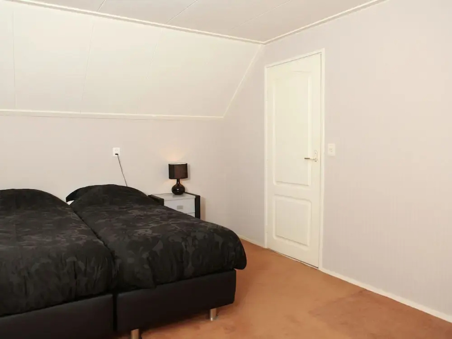 Modern Farmhouse Near Forest in Dalfsen