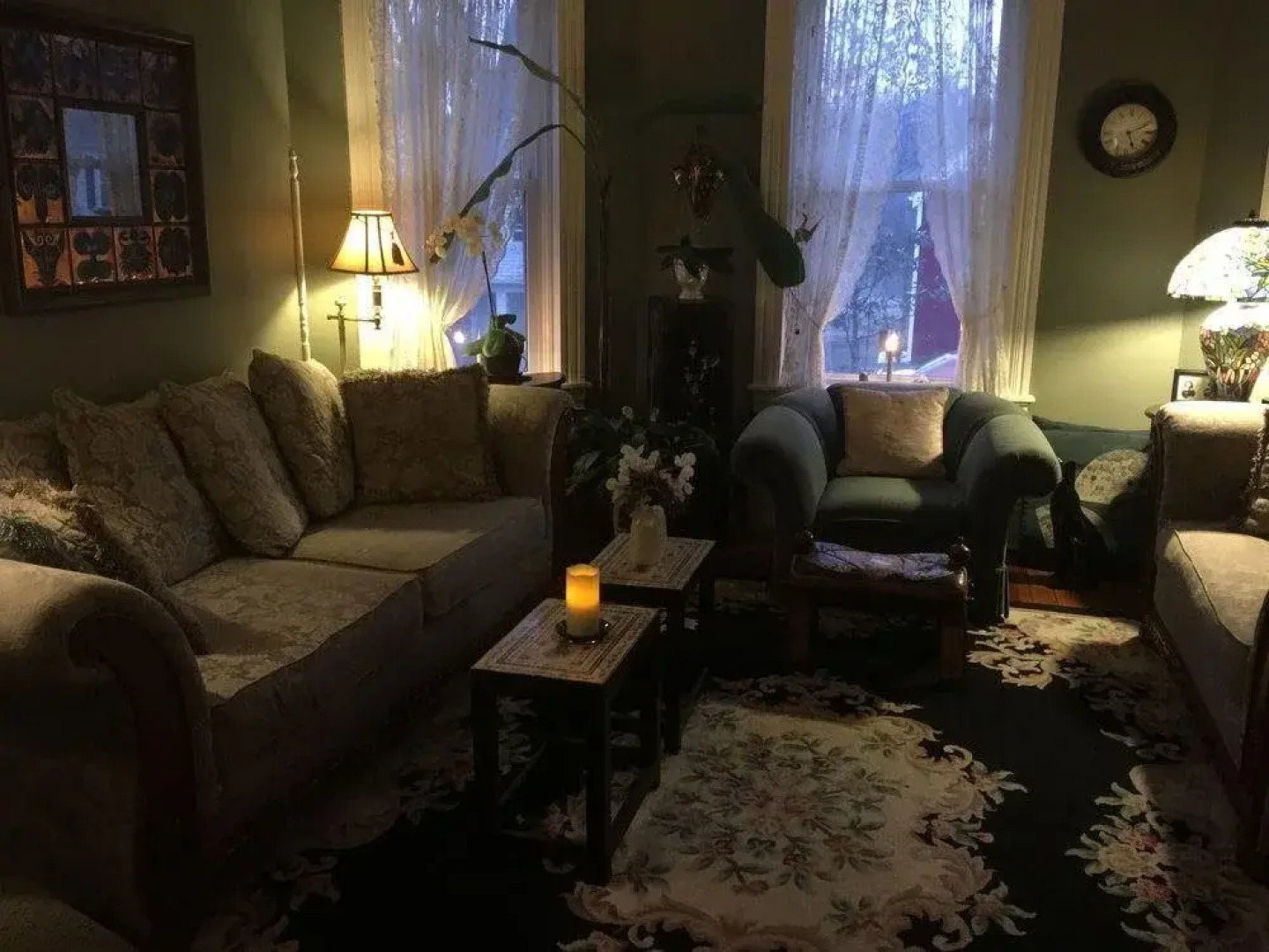 Historic Iron Horse Inn