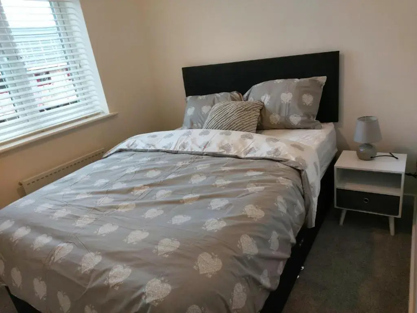 Remarkable and Modern House in Rugby, England