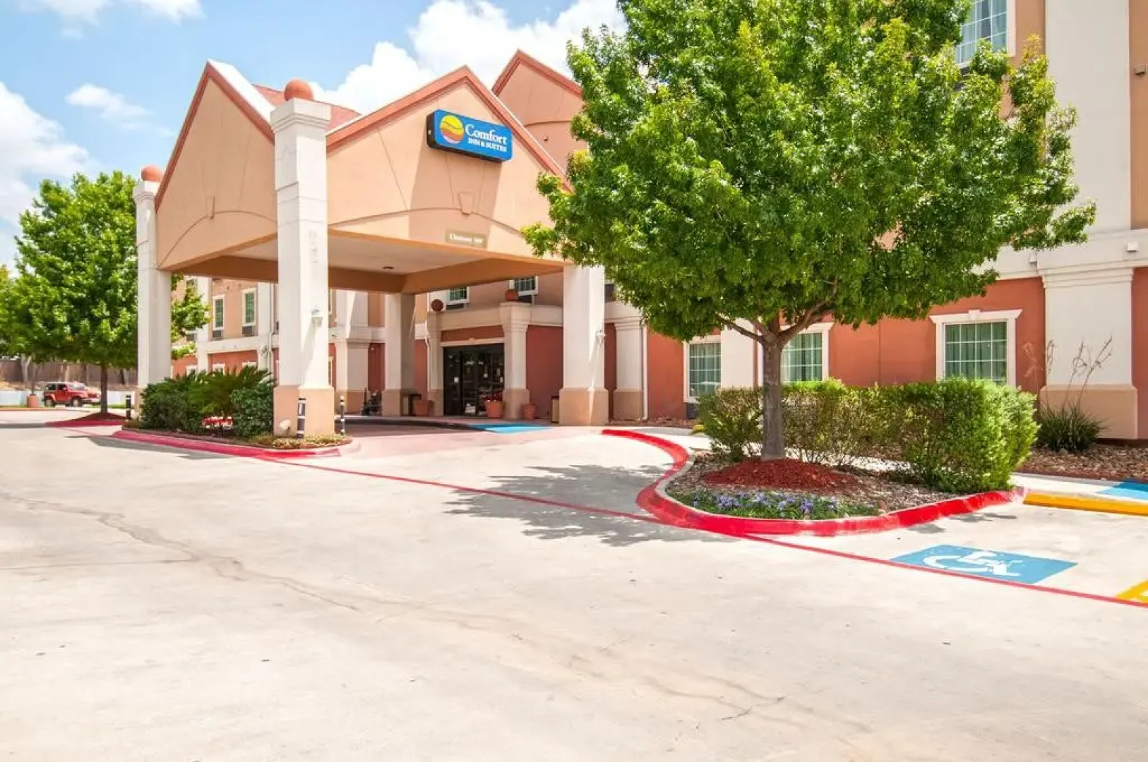 Comfort Inn & Suites Near Medical Center