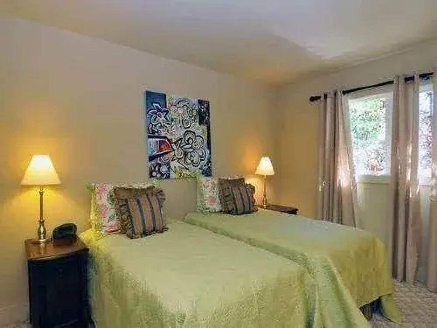 Trailview West Condominiums