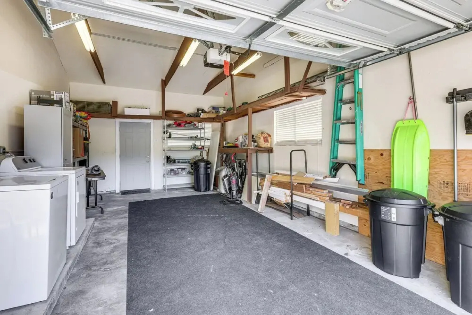 Home w/ 2 Decks - 2 Mi to Lake Gregory Dog Park!