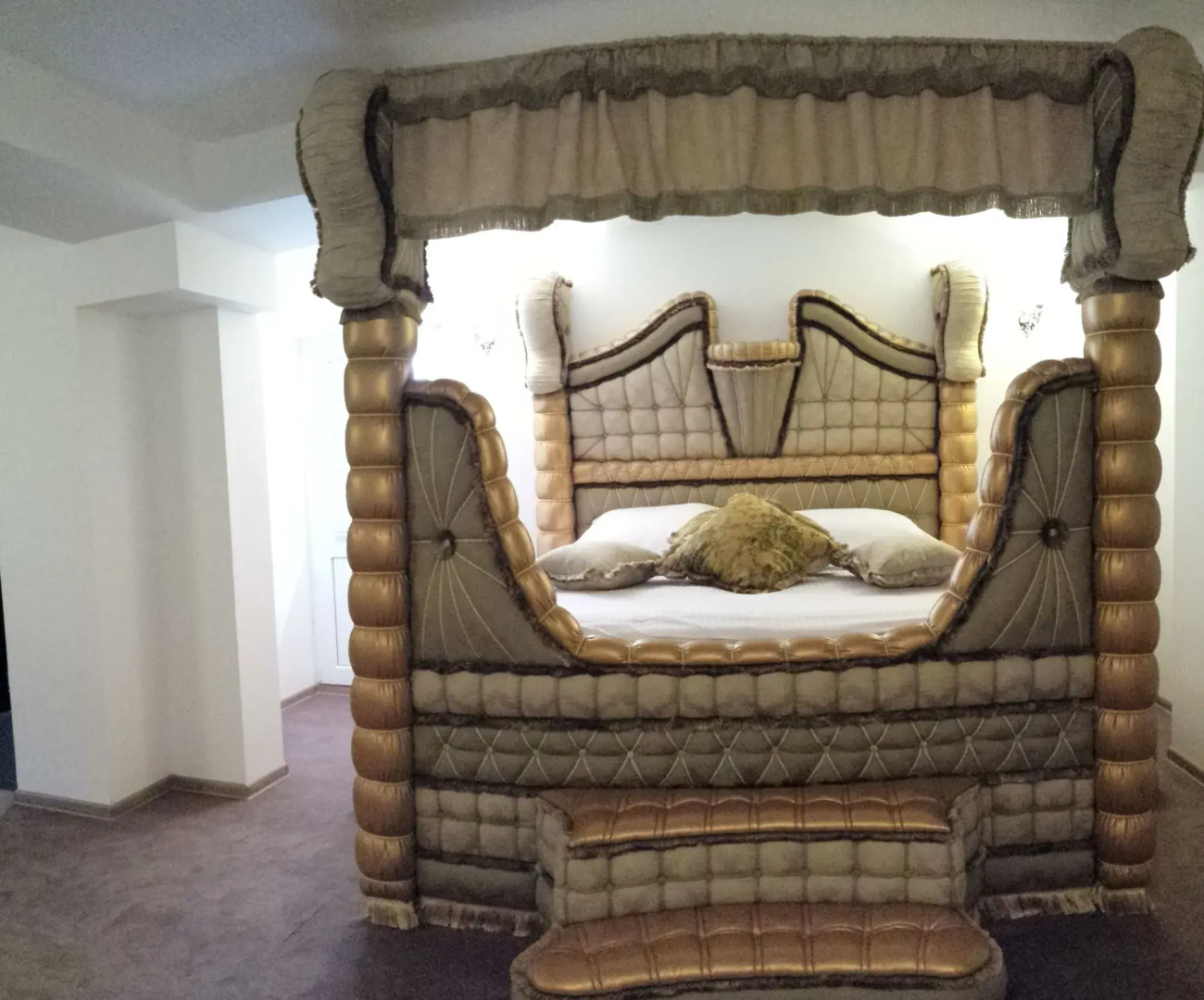 Bali Colosseum Hotel