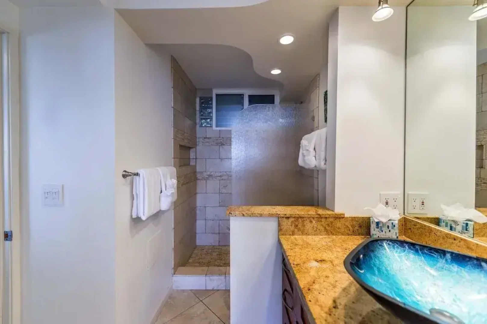 Royal Kahana 409 - 1Br Condo