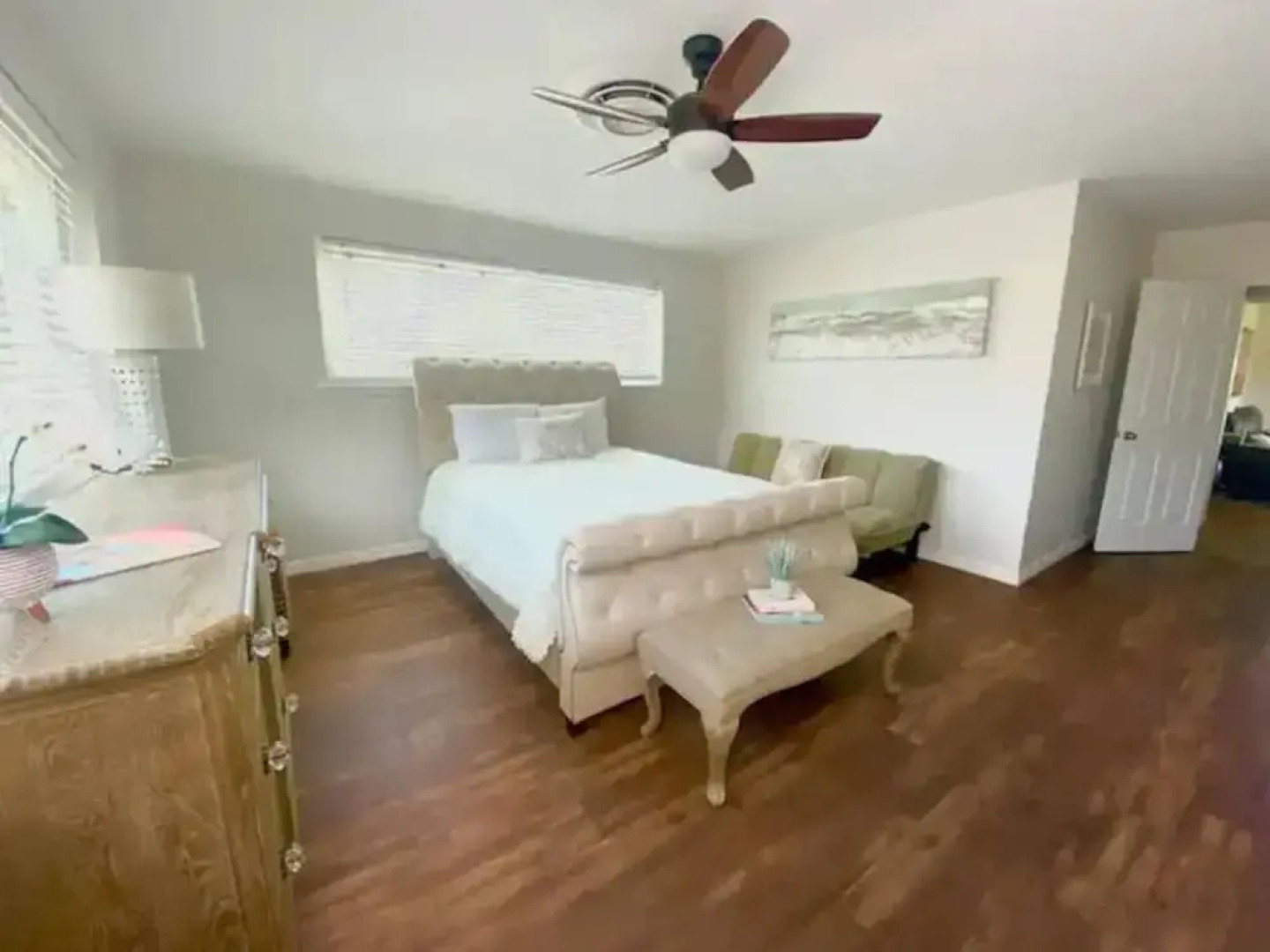 Cozy 4-Bedroom Beachside Home