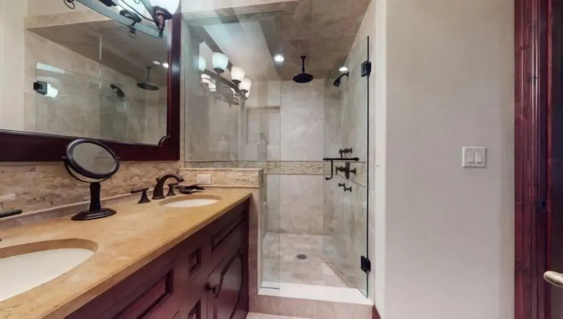 Ski-In, Ski-Out 4 Bedroom Luxury Townhome in Snowmass Village