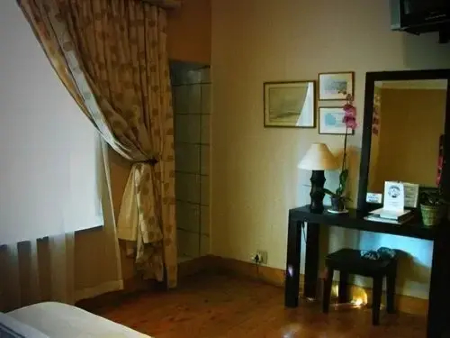 Akuwaiseni Guest House