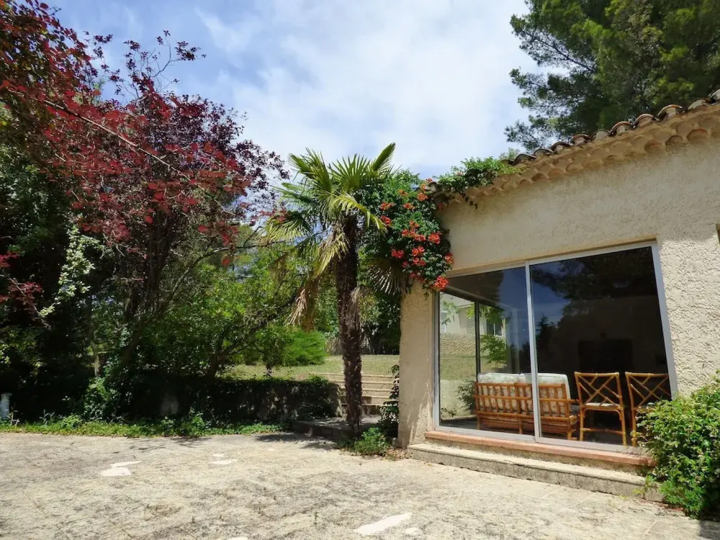 Modern villa in South of France with Swimming Pool