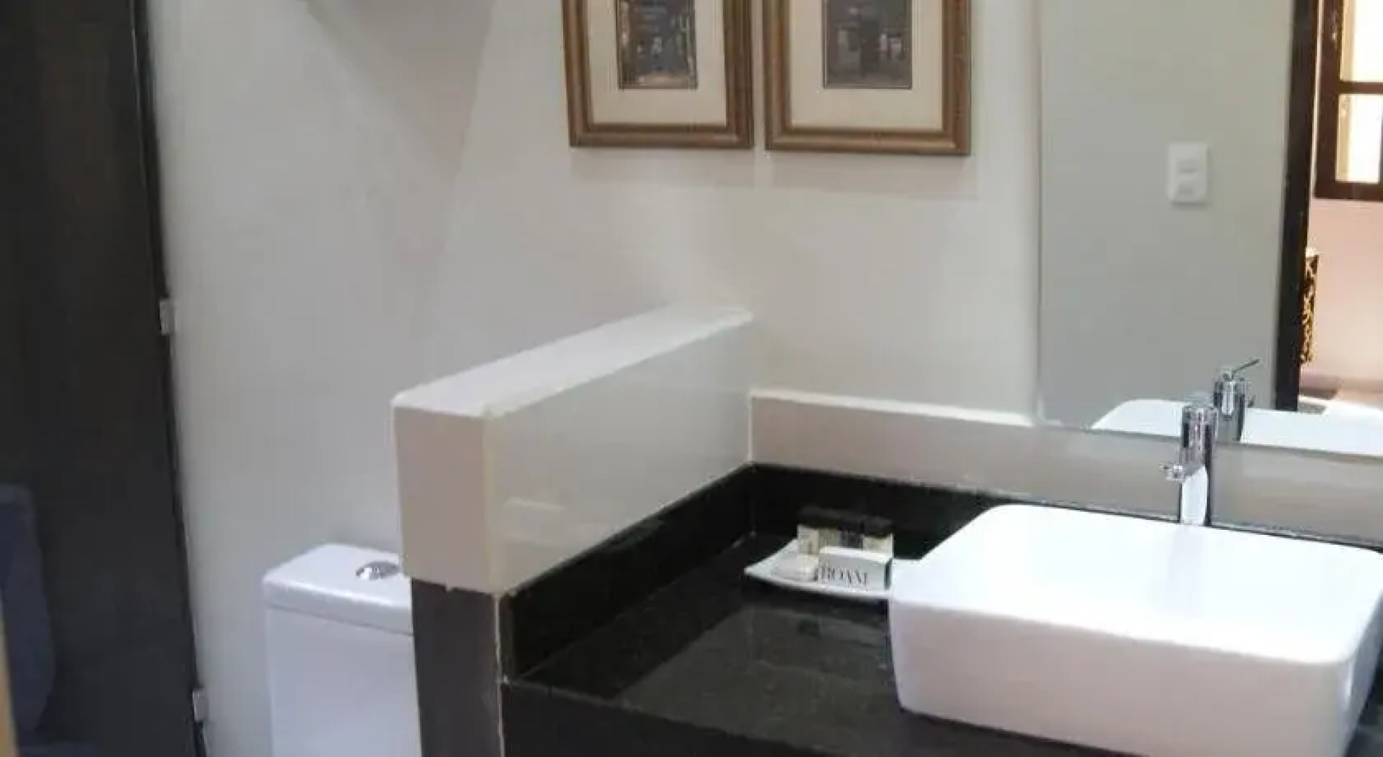 Ochenta Y Dos an urban bed & breakfast