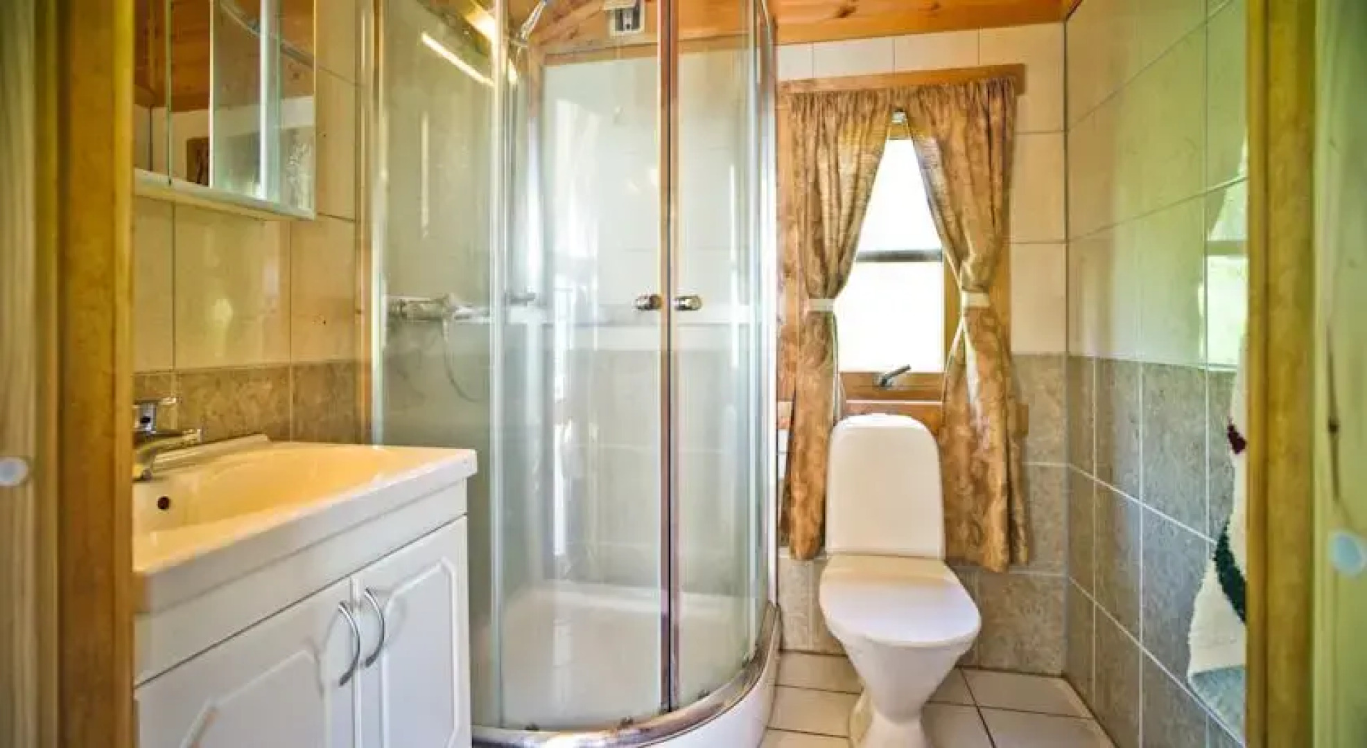 Tomrefjord Seacabin & Marina