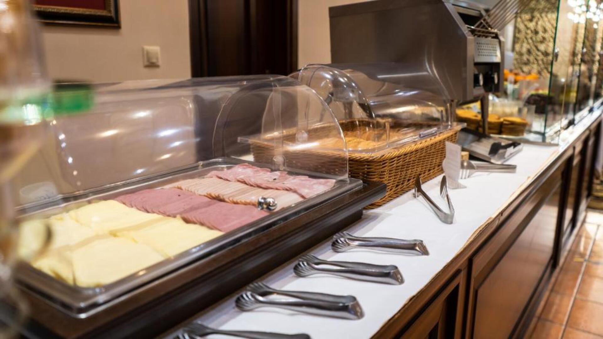 Dellas Boutique Hotel