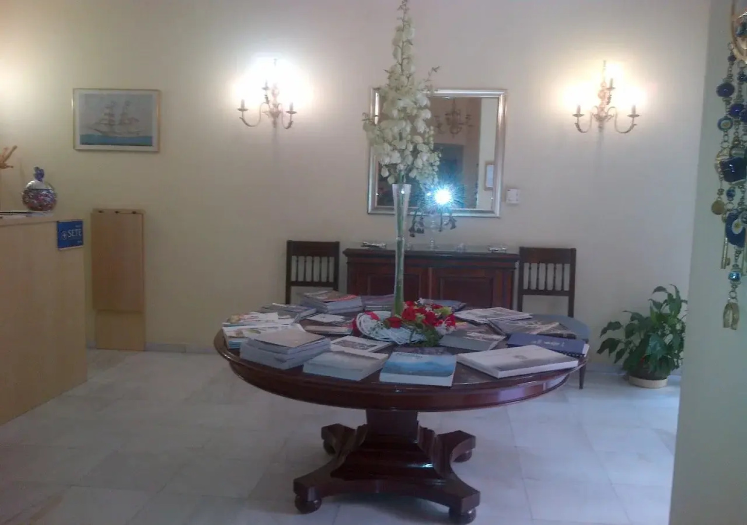 Efplias Hotel Apartments and Suites