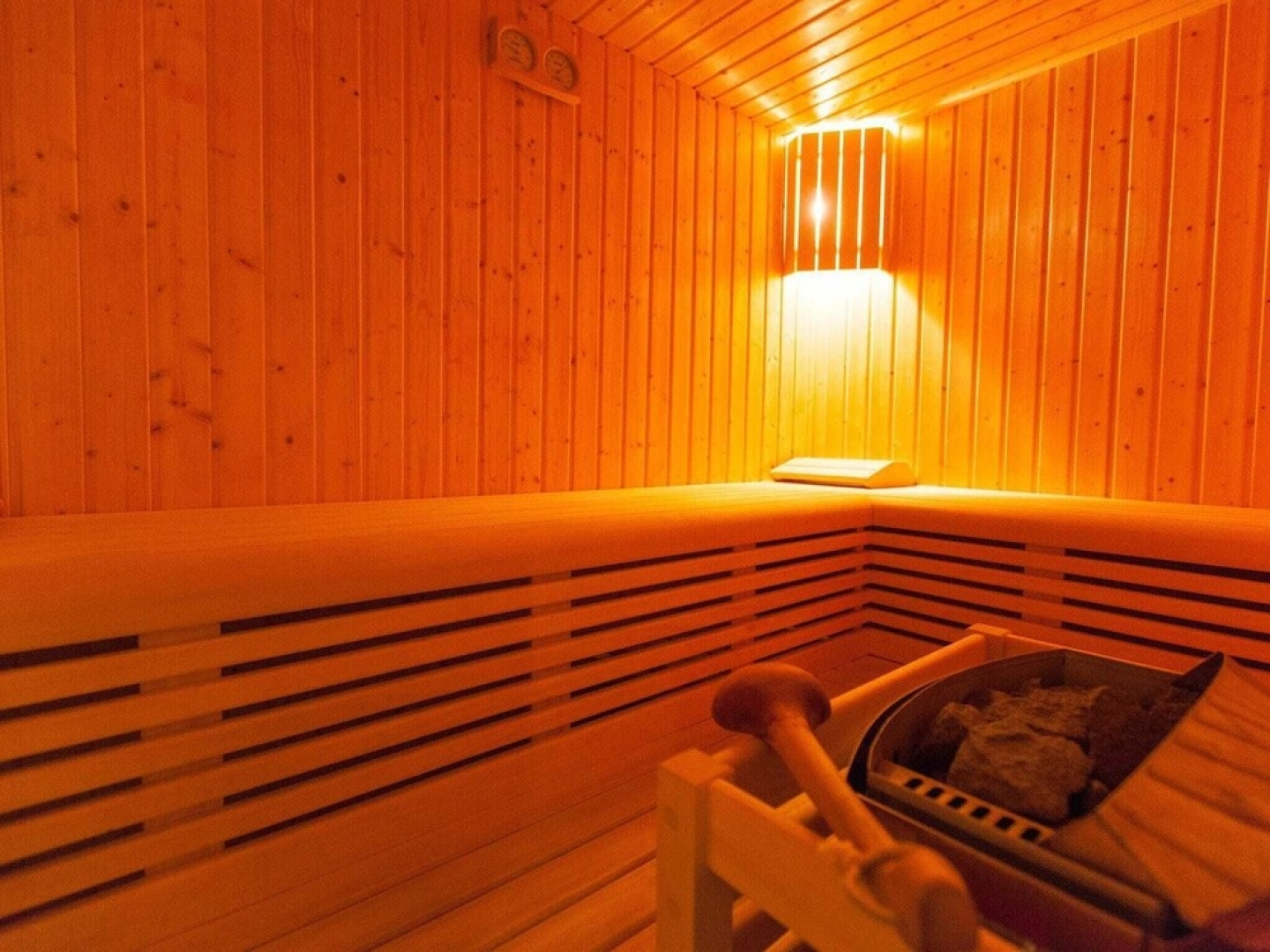 Authentic Large Villa With Private Swimming Pool & Wellness