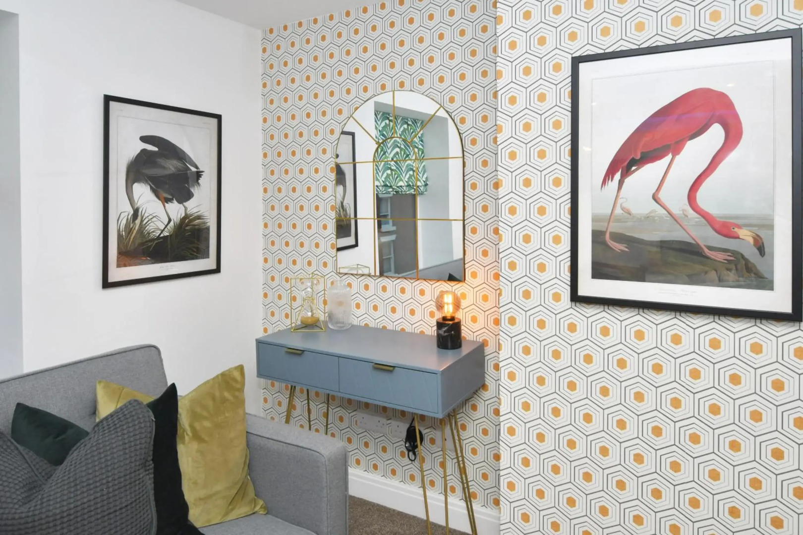 Antrobus Deluxe Apartments by YourStays