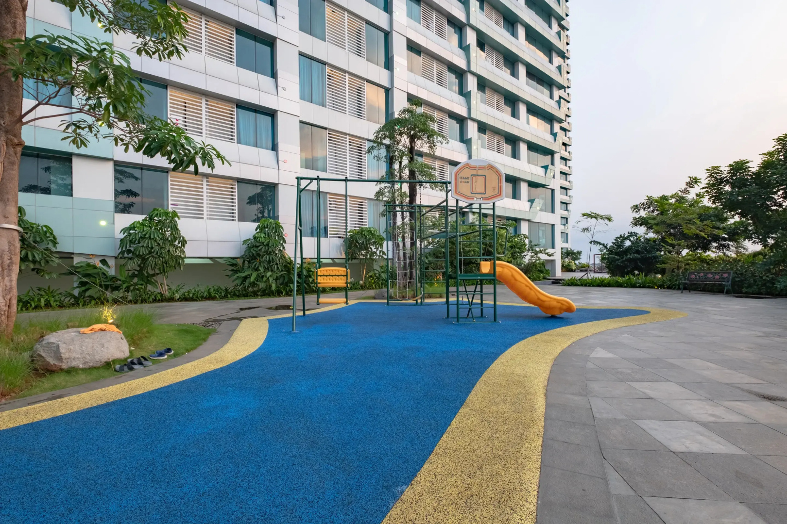8rooms@ Grand Kamala Lagoon by ZUZU