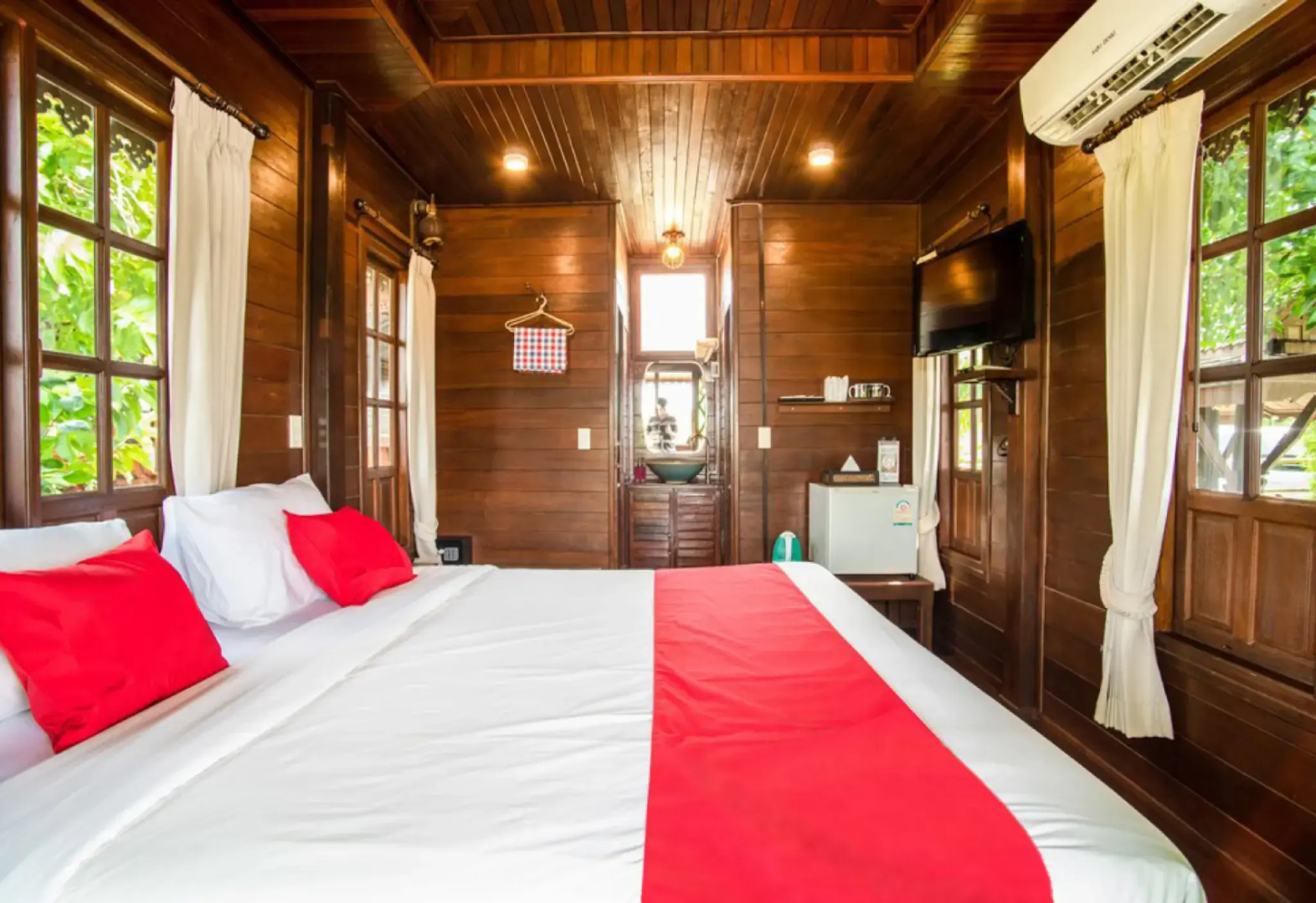 Pludhaya Resort & Spa