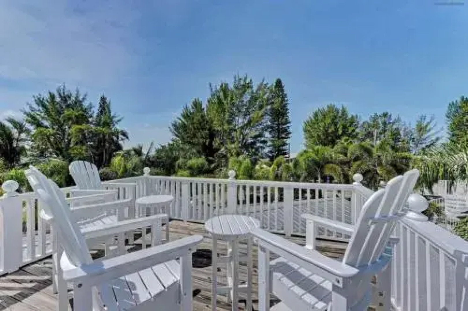 Palm Isle 3201 by RedAwning