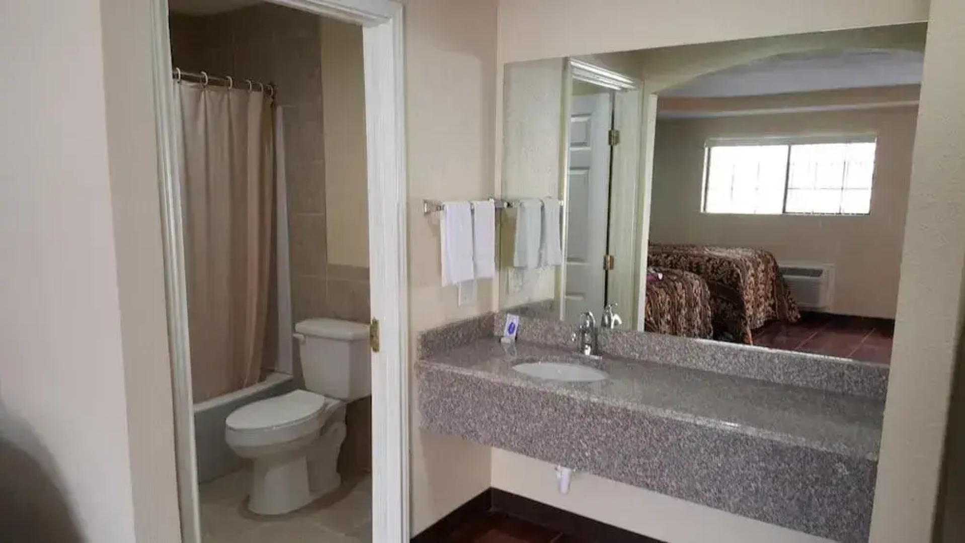 Luxury Inn & RV Park