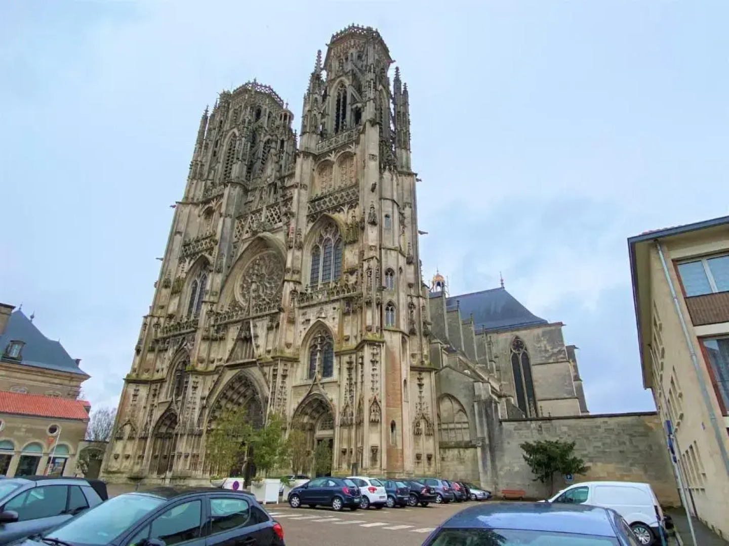 Agreable et moderne appartement Toul centre