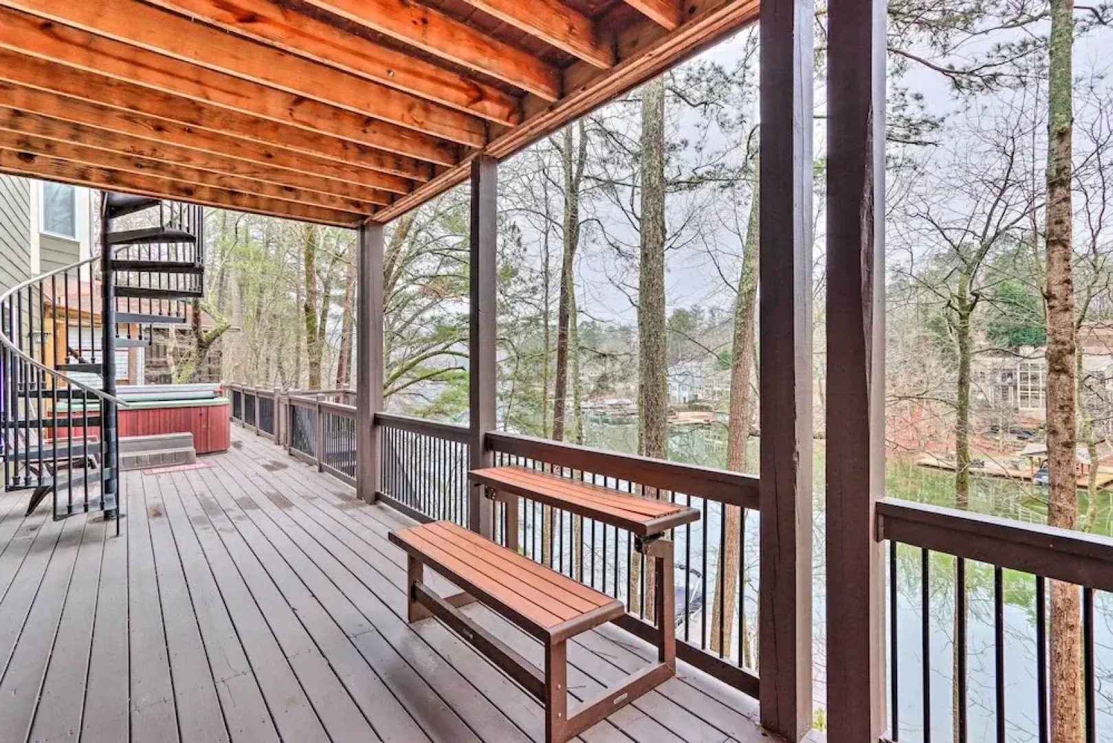 Lake Access: Waleska House w/ Floating Dock!