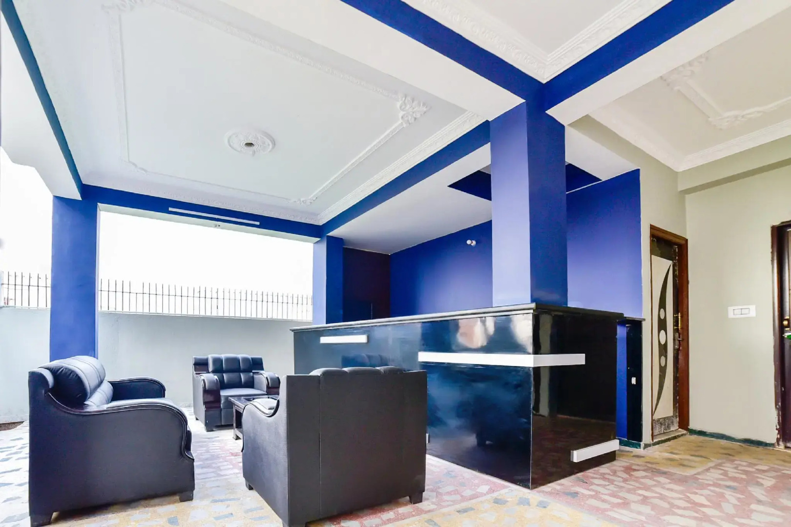 OYO Flagship 69407 Royal Brothers